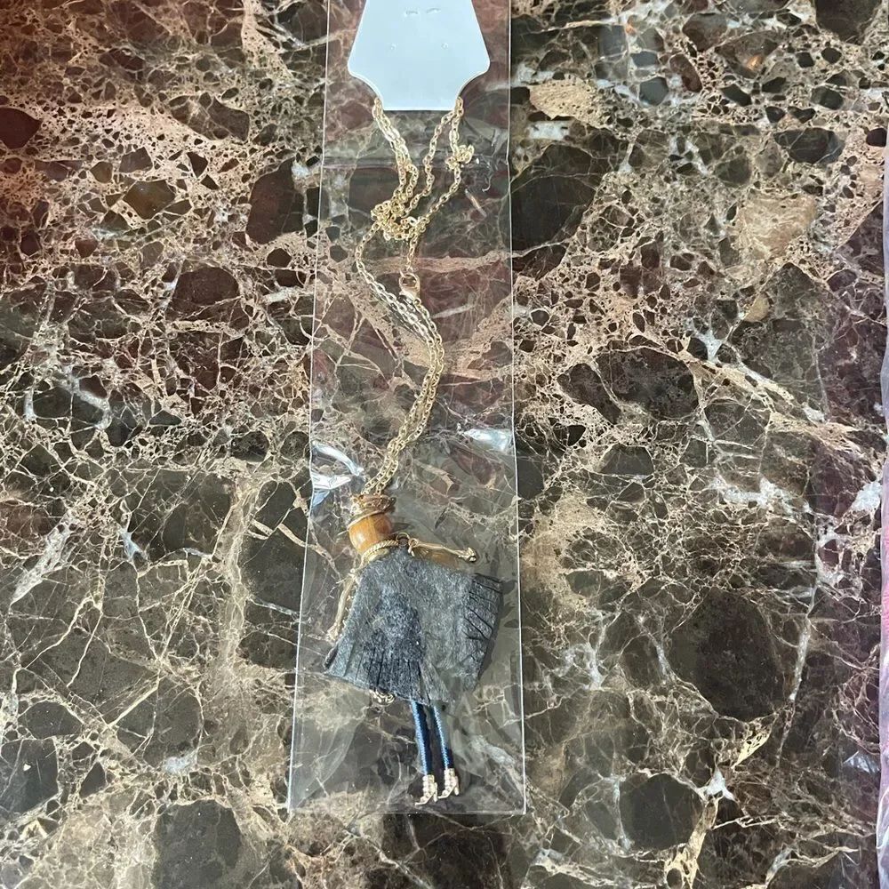 PONCHO FASHIONISTA Doll Long Necklace! - Picture 5 of 9